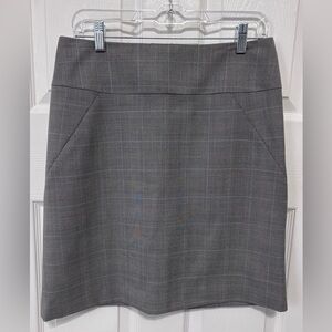Banana Republic A-Line Gray Plaid Lined Mini Skirt Stretch Rear Zip Size 6